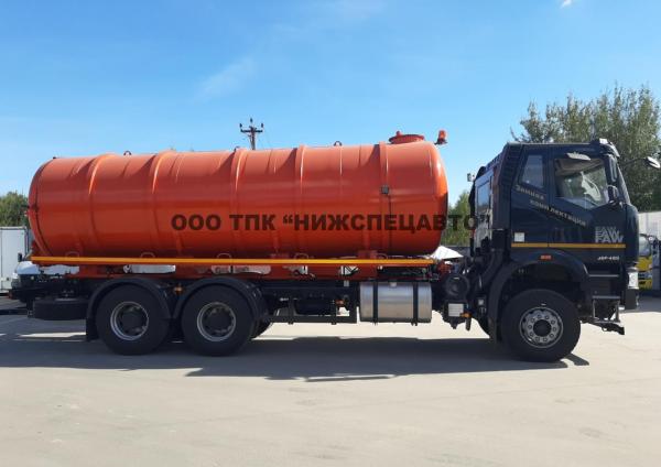 Ассенизатор FAW 8 куб 6х4